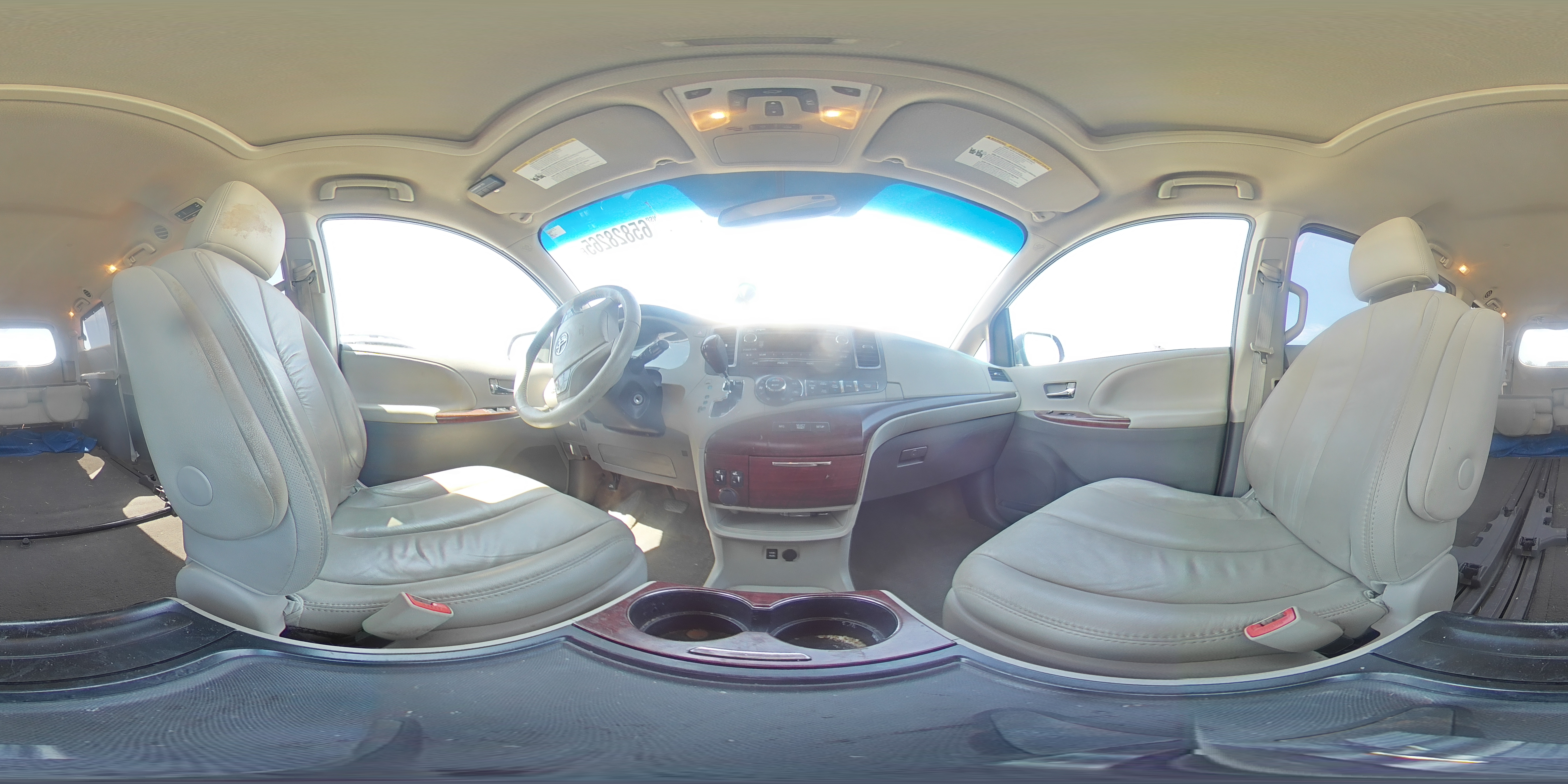 2012 Toyota Sienna Xle VIN: 5TDYK3DC6CS230792 Lot: 65828265