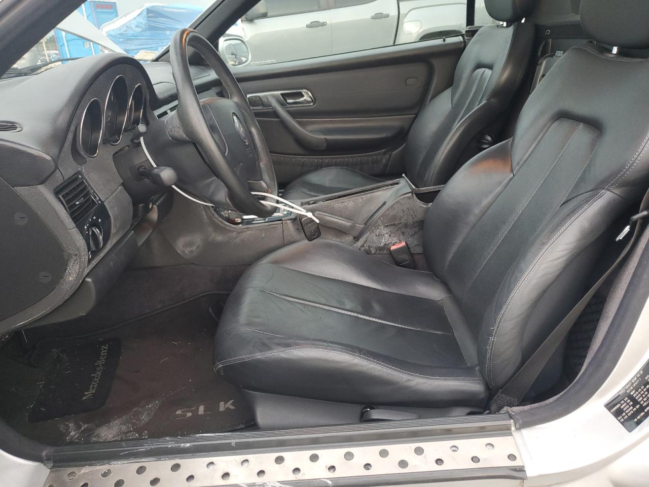 1998 Mercedes-Benz Slk 230 Kompressor VIN: WDBKK47F6WF023761 Lot: 64673935