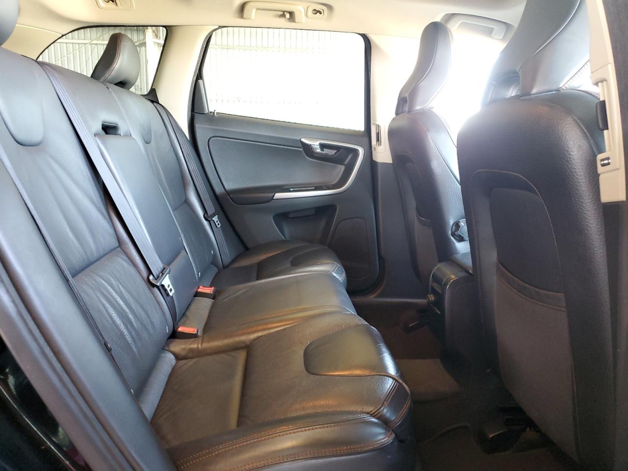 2010 Volvo Xc60 T6 VIN: YV4992DZ1A2020472 Lot: 63349695