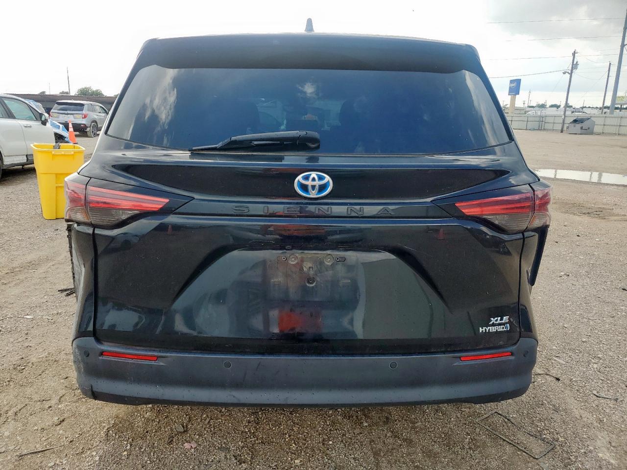 2022 Toyota Sienna Xle VIN: 5TDYRKEC9NS121105 Lot: 63942115