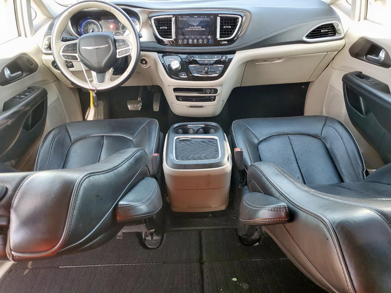 2018 Chrysler Pacifica Limited VIN: 2C4RC1GG7JR232688 Lot: 64684495
