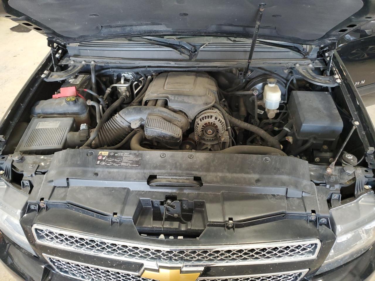 2013 Chevrolet Suburban K1500 Lt VIN: 1GNSKJE7XDR241989 Lot: 64789945
