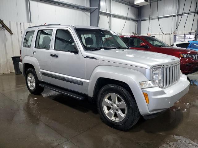  JEEP LIBERTY 2012 Srebrny