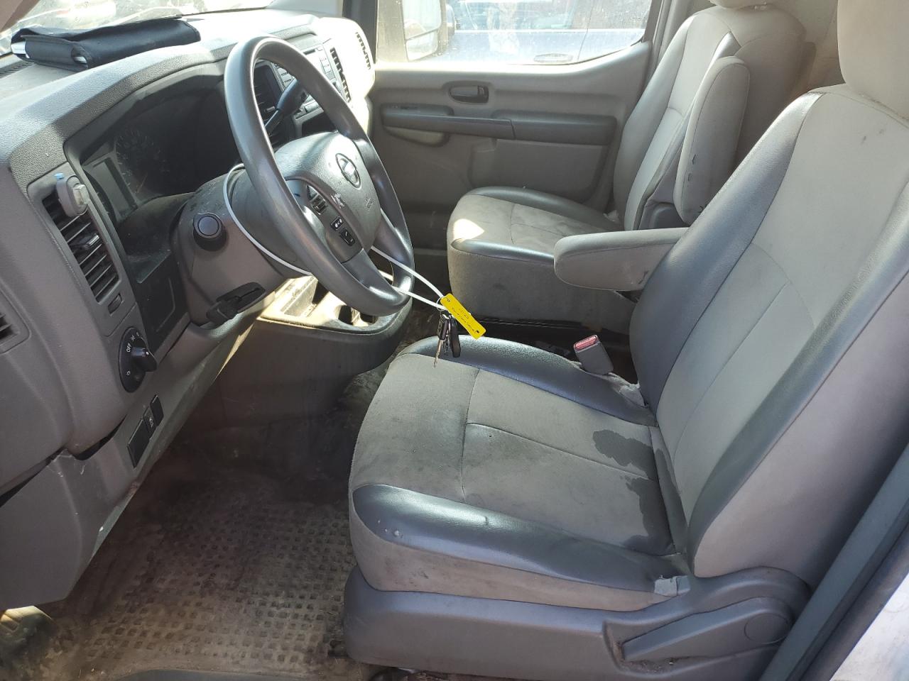 1n6bf0km4jn811390 1N6BF0KM4JN811390 2018 Nissan Nv 1500 S