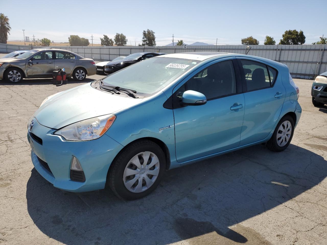 2013 Toyota Prius C VIN: JTDKDTB30D1051570 Lot: 66039385