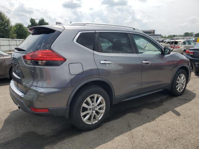  NISSAN ROGUE 2017 Srebrny