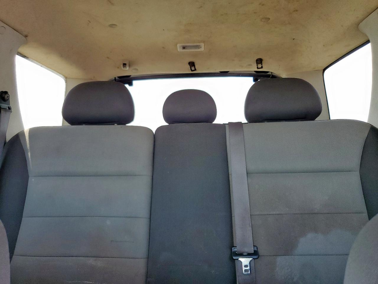 2005 Ford Escape Xls VIN: 1FMYU02Z05KE16835 Lot: 64386135