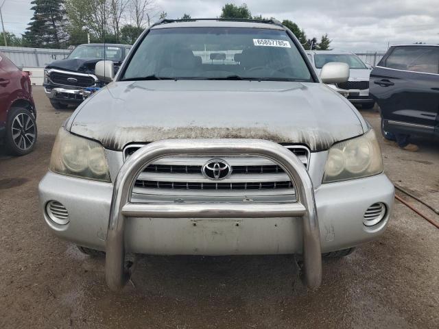 2001 TOYOTA HIGHLANDER   