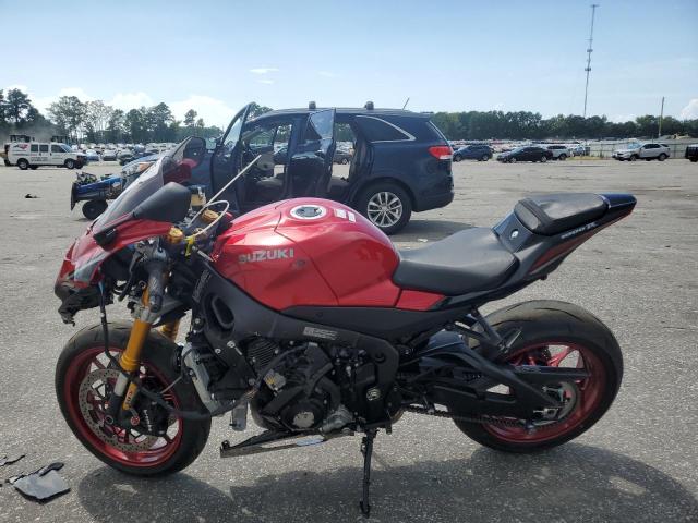 2025 SUZUKI GSX-R1000 R  