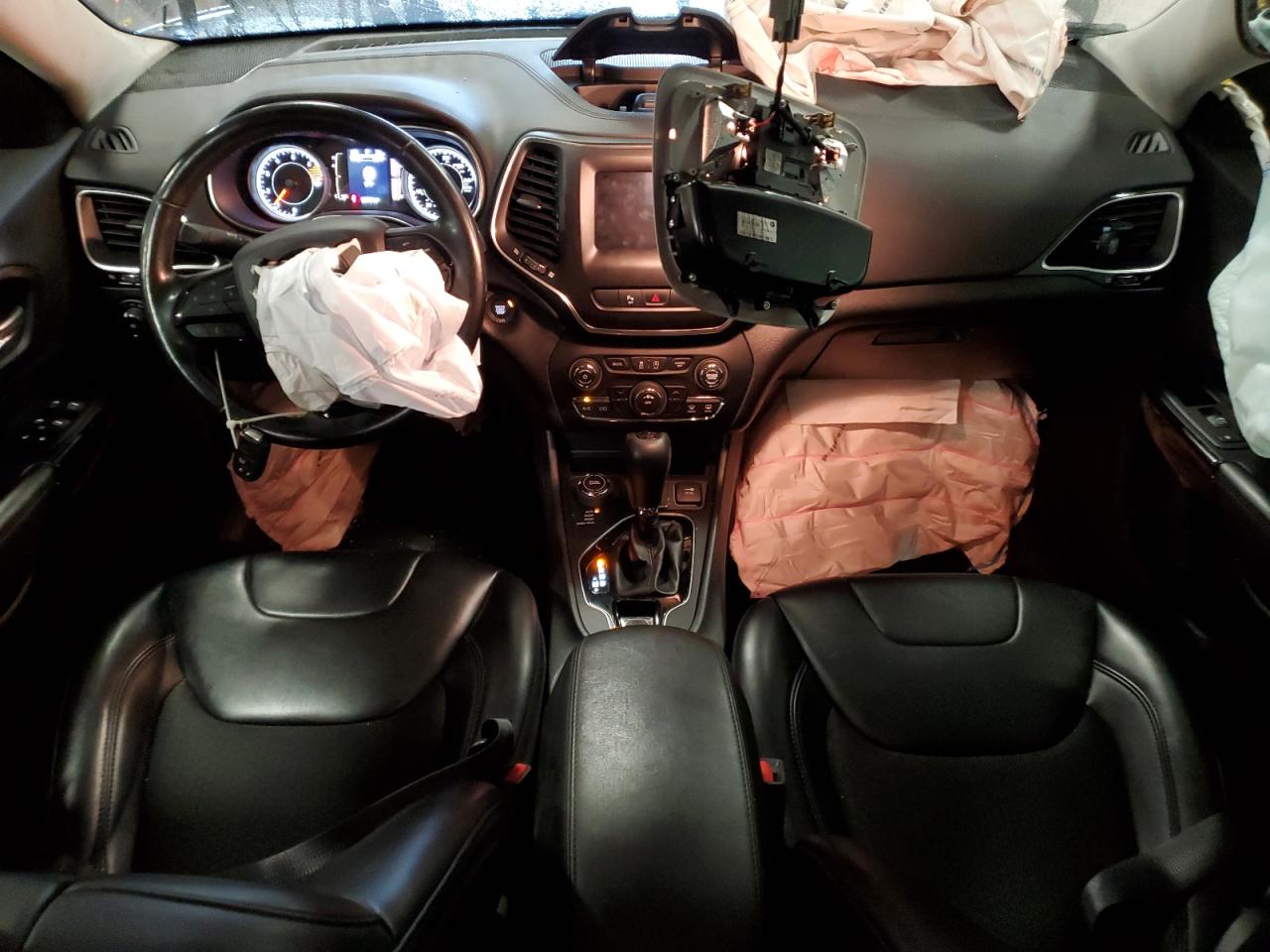 2020 Jeep Cherokee Latitude Plus VIN: 1C4PJMLB8LD515180 Lot: 64981695