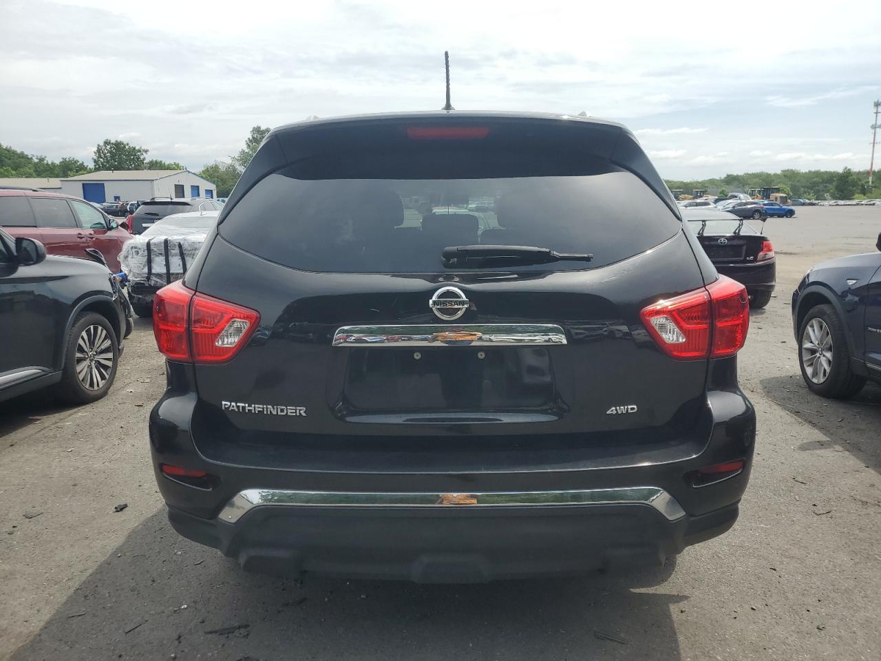 2017 Nissan Pathfinder S VIN: 5N1DR2MM9HC910848 Lot: 65437175