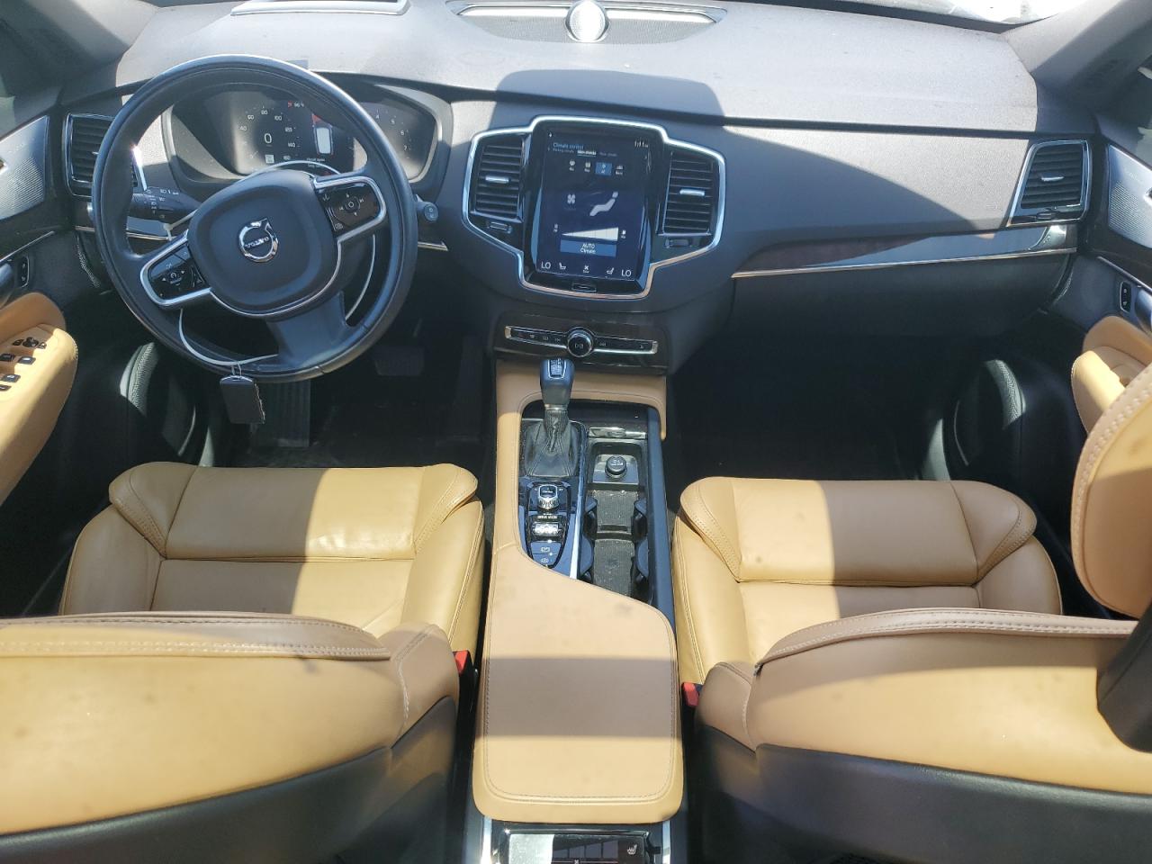 2017 Volvo Xc90 T6 VIN: YV4A22PK5H1186669 Lot: 64606535