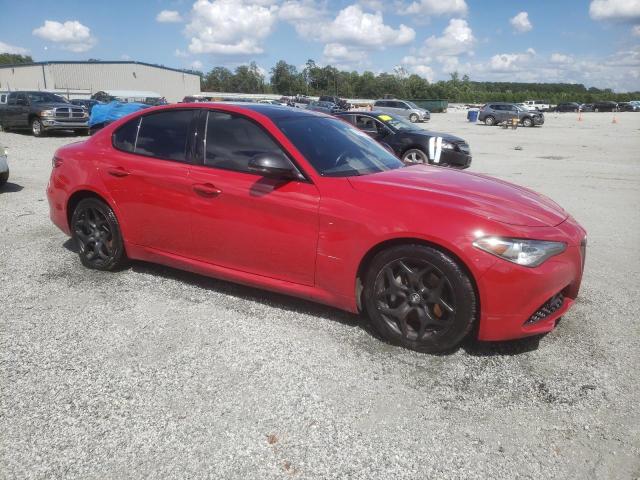  ALFA ROMEO GIULIA 2021 Красный
