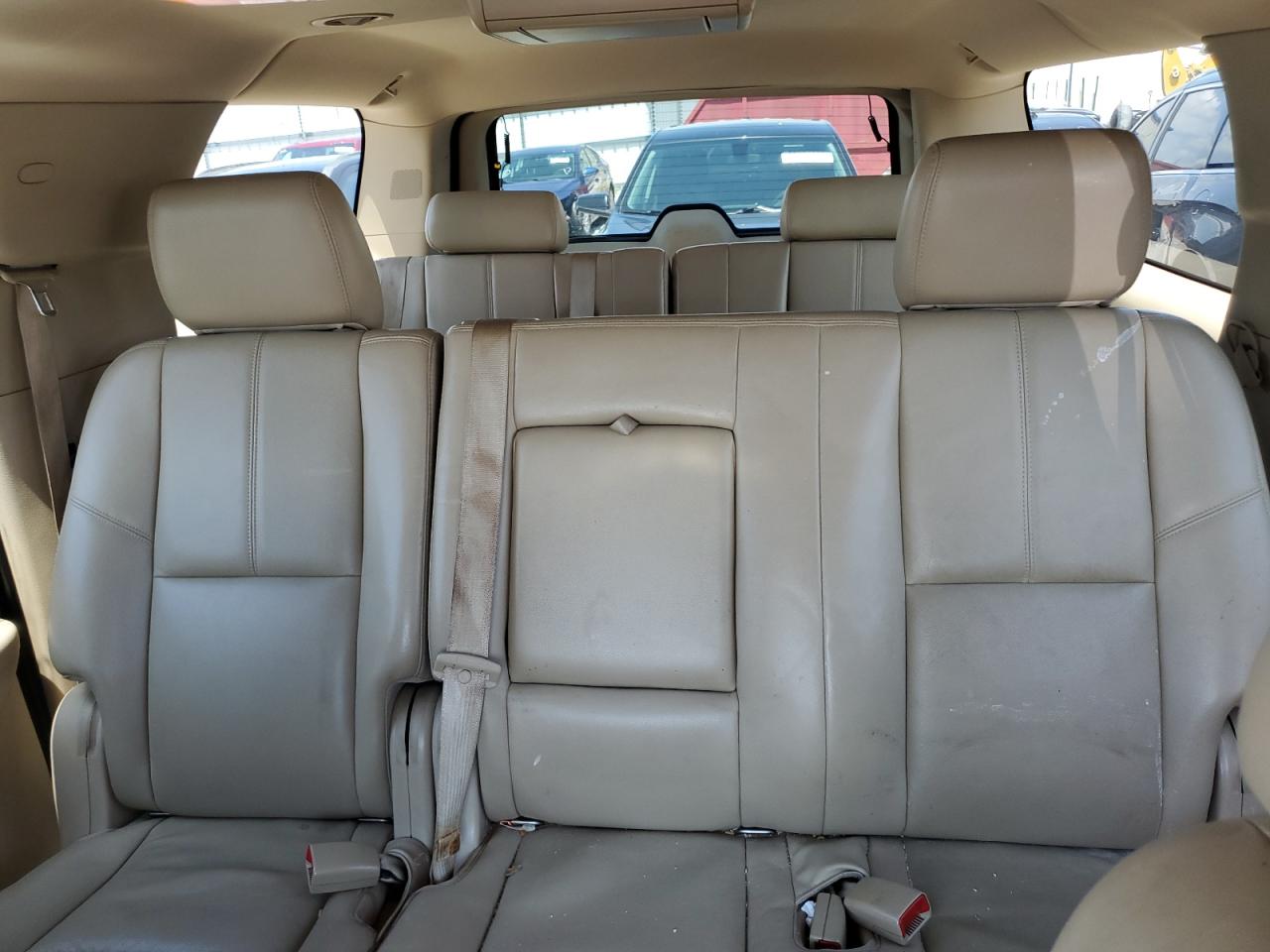 2013 Chevrolet Suburban K1500 Lt VIN: 1GNSKJE70DR222223 Lot: 64103285