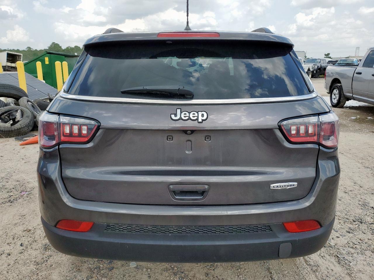 2018 Jeep Compass Latitude VIN: 3C4NJCBB7JT124063 Lot: 64115035