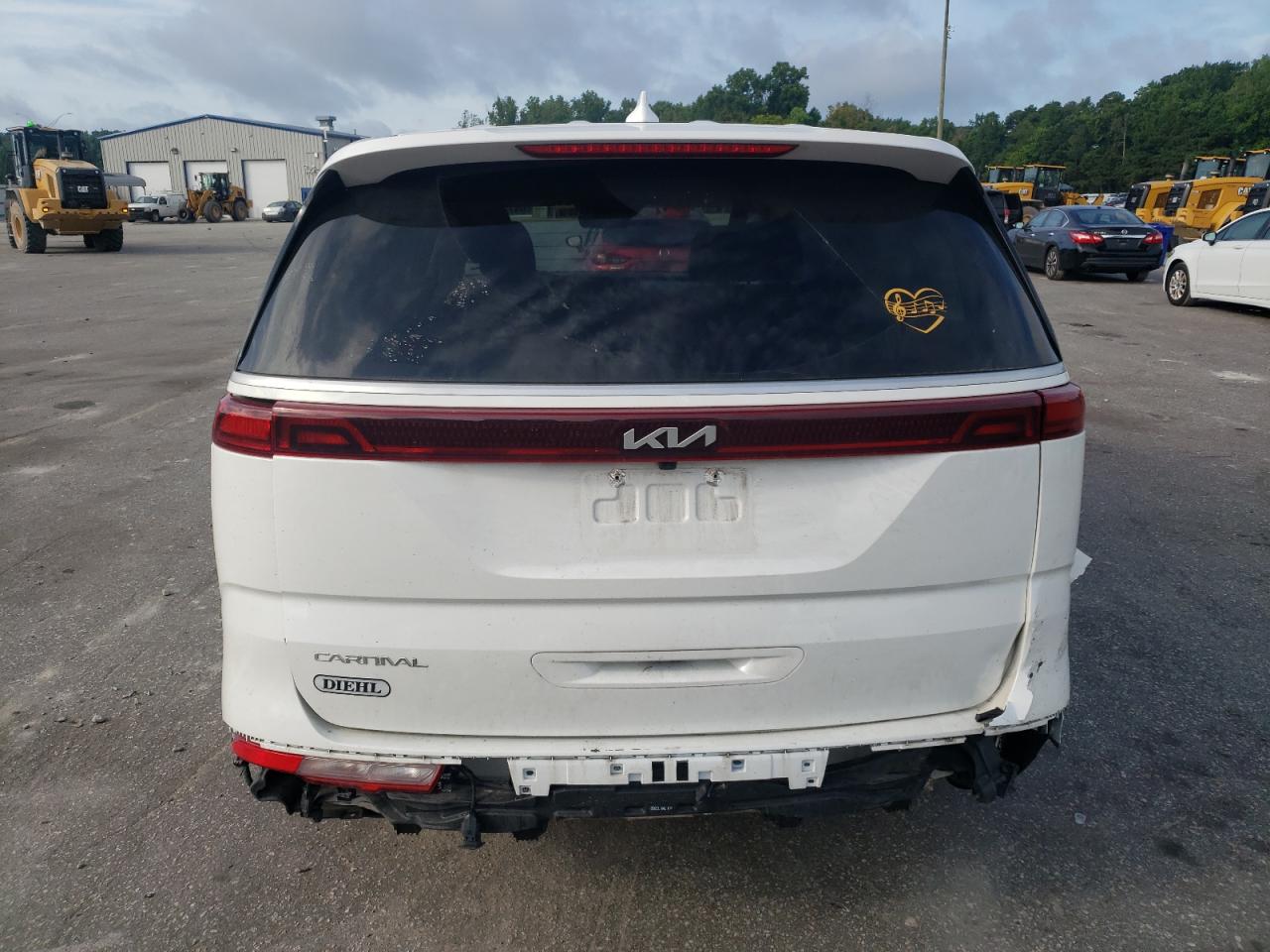 2024 Kia Carnival Lx VIN: KNDNB4H38R6323406 Lot: 64738655