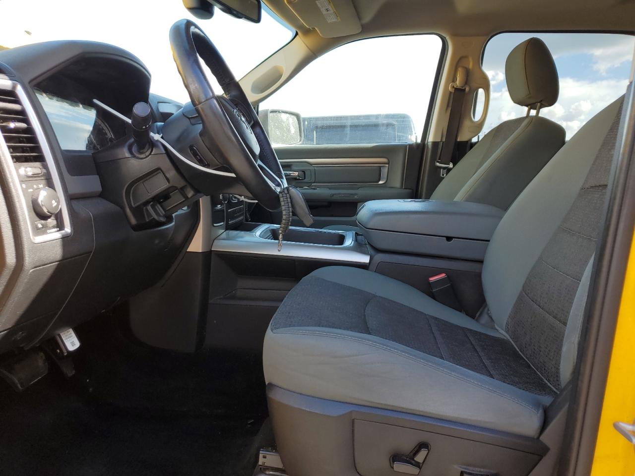1c6rr6lt2gs319881 1C6RR6LT2GS319881 2016 Ram 1500 Slt