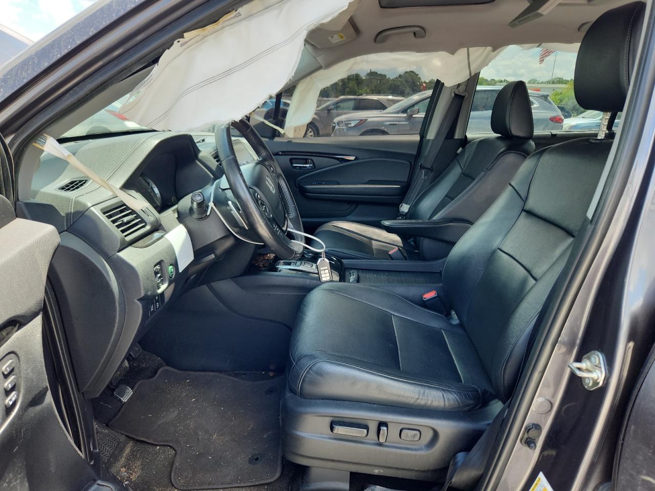 2018 Honda Pilot Touring VIN: 5FNYF5H99JB012779 Lot: 64201545
