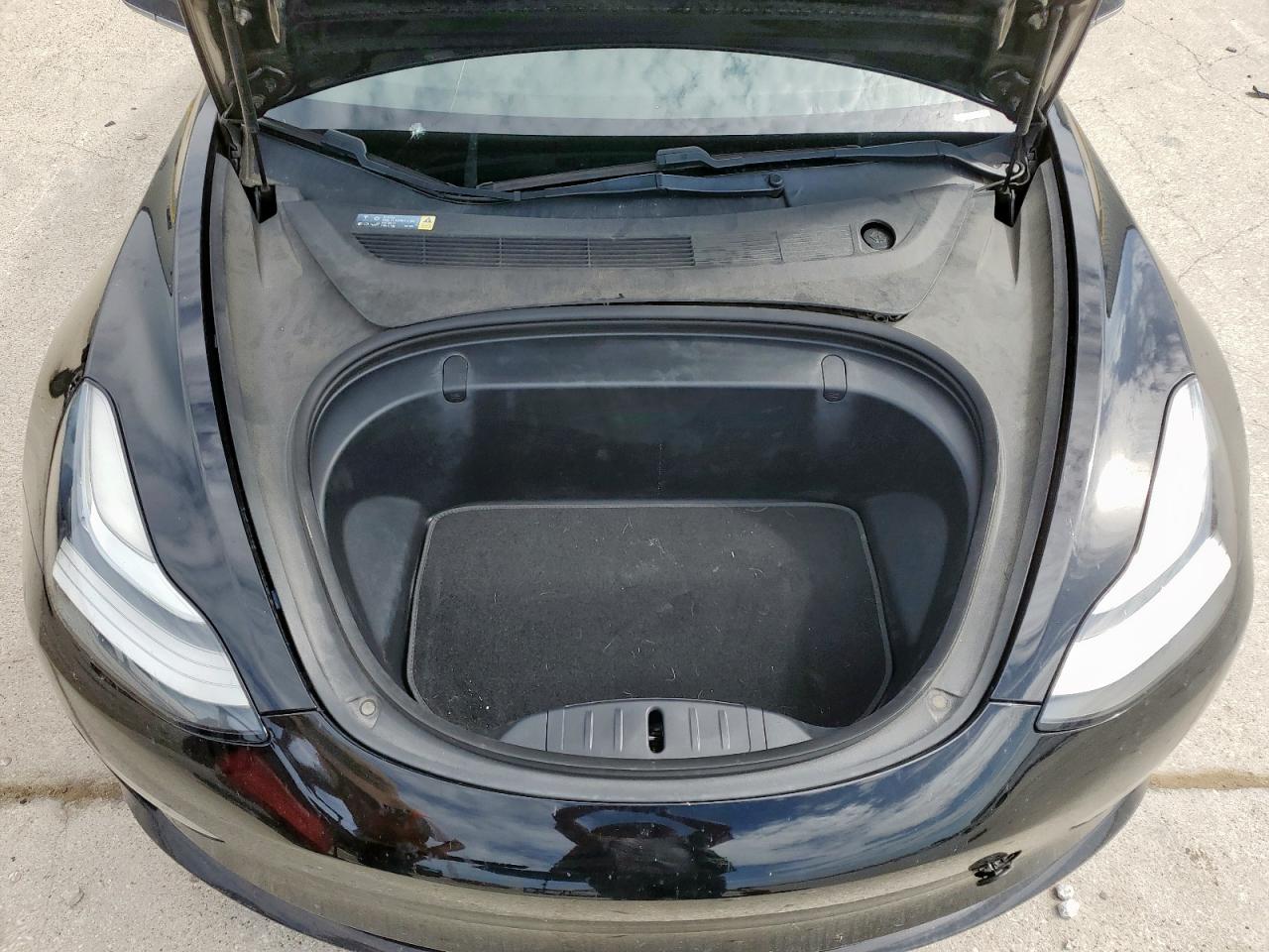 2018 Tesla Model 3 VIN: 5YJ3E1EA8JF044210 Lot: 63242125