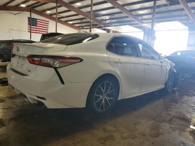  TOYOTA CAMRY 2021 Biały