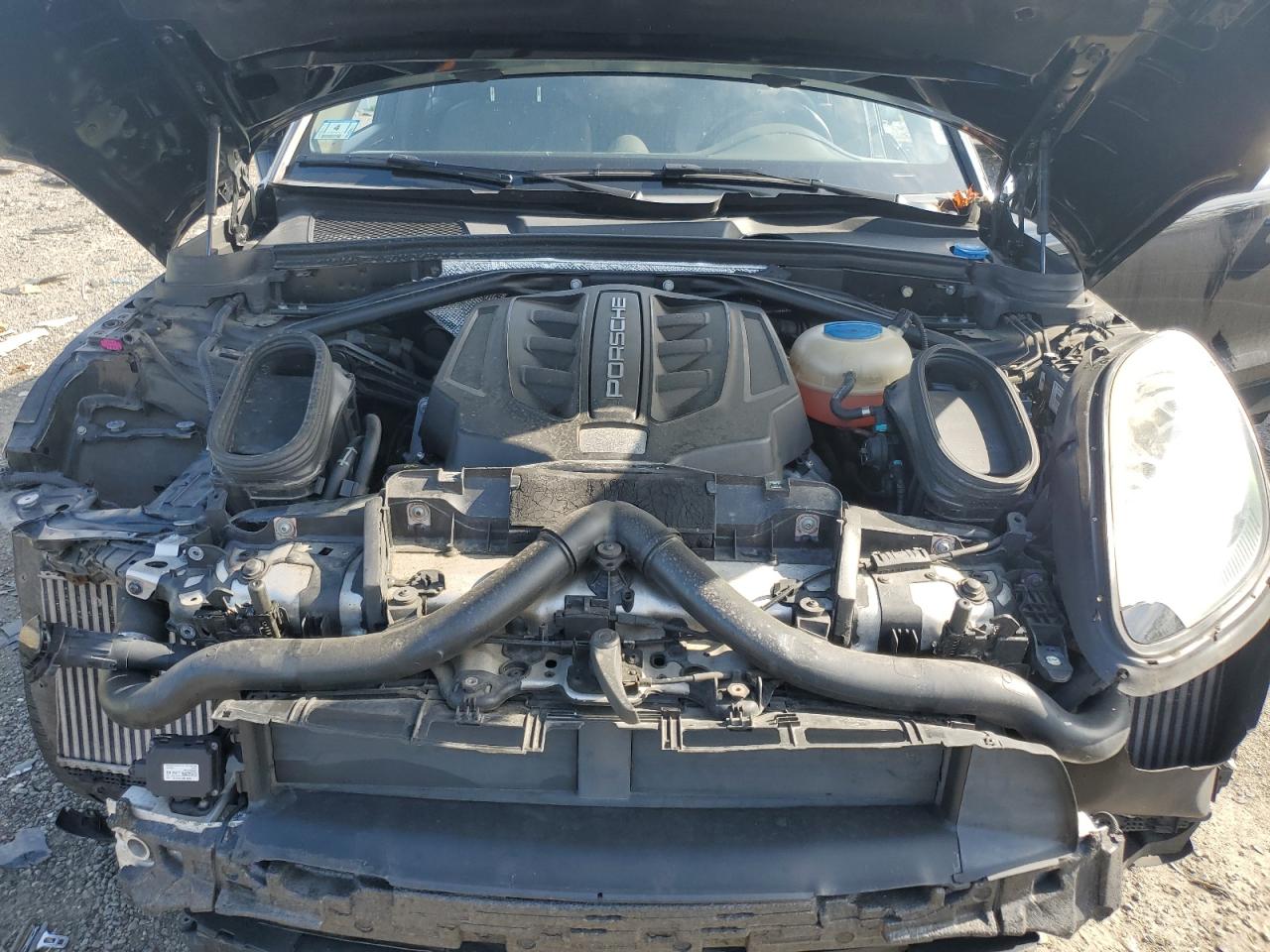 2015 Porsche Macan S VIN: WP1AB2A58FLB67765 Lot: 62899835