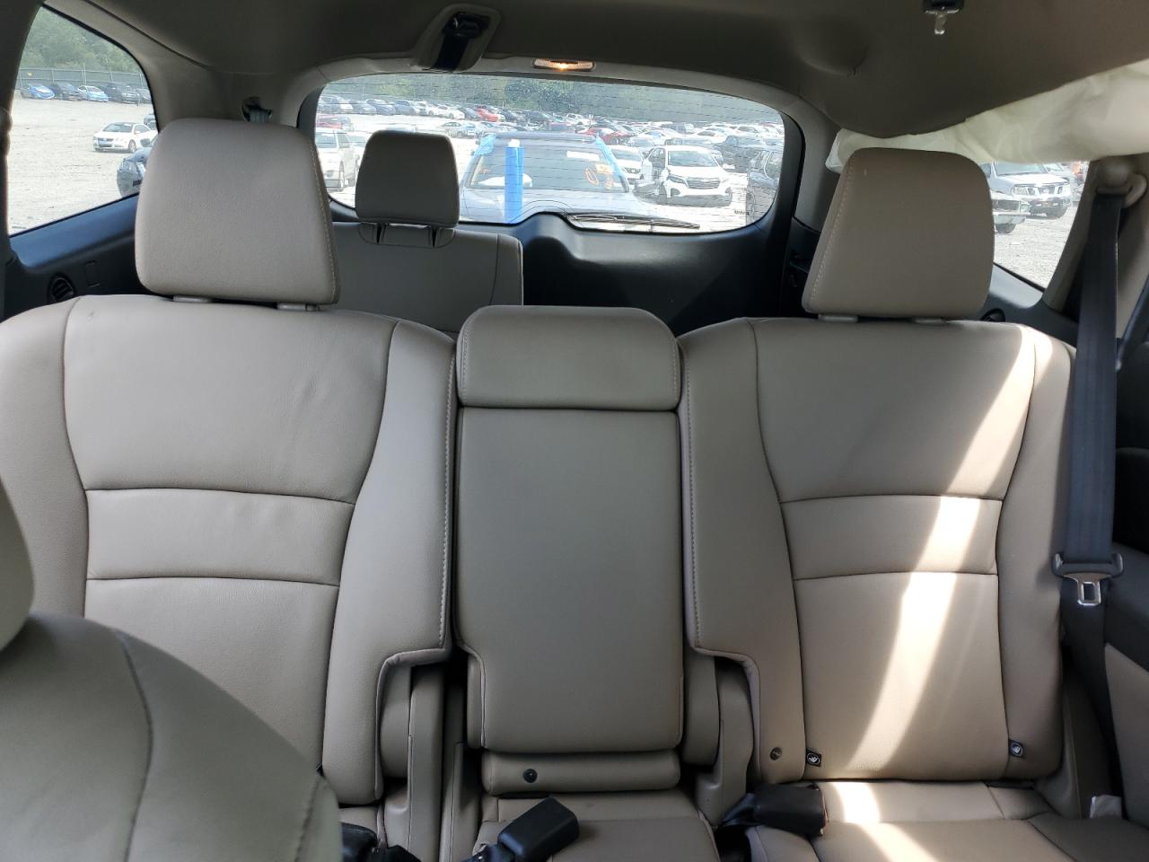 2019 Honda Pilot Touring VIN: 5FNYF6H96KB067035 Lot: 63933195