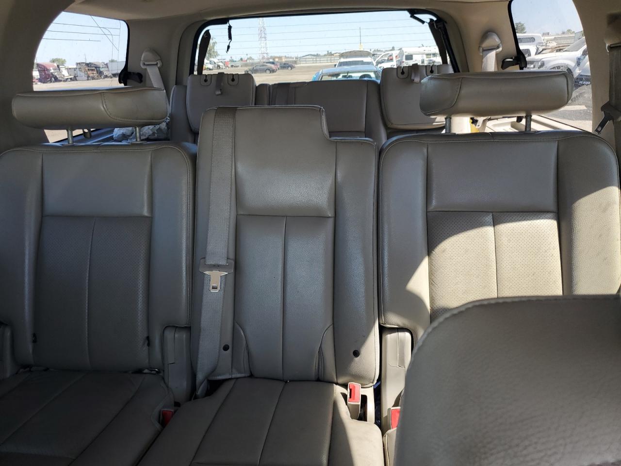 2012 Ford Expedition Limited VIN: 1FMJU2A58CEF58938 Lot: 65968935