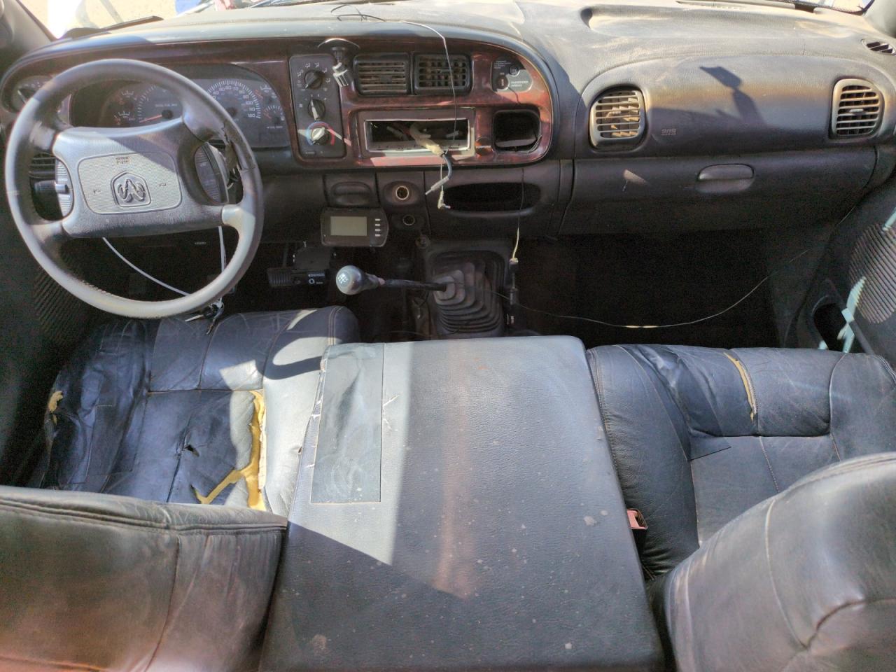 1999 Dodge Ram 2500 VIN: 1B7KF236XXJ641759 Lot: 64044285
