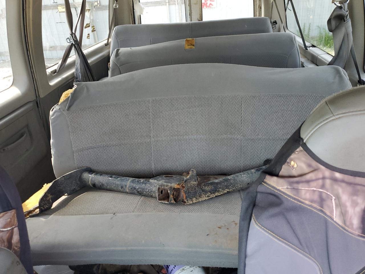 2007 Ford Econoline E350 Super Duty Wagon VIN: 1FBNE31L57DB06378 Lot: 64803695