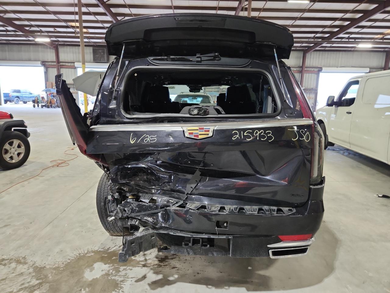 2022 Cadillac Escalade Premium Luxury Platinum VIN: 1GYS3DKL1NR215933 Lot: 62893325