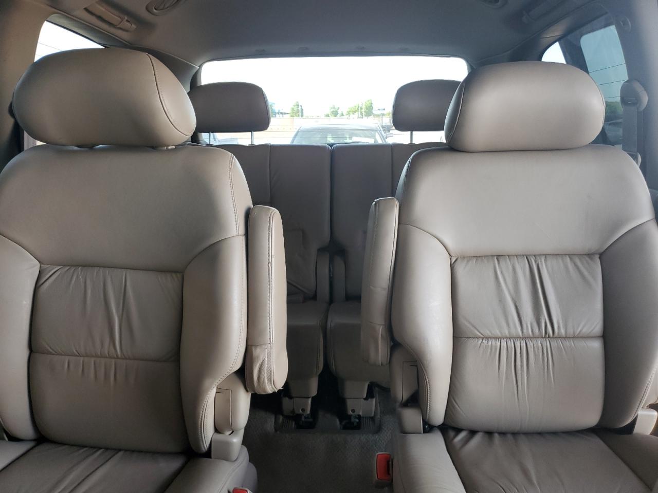4t3zf13c11u375815 4T3ZF13C11U375815 2001 Toyota Sienna Le