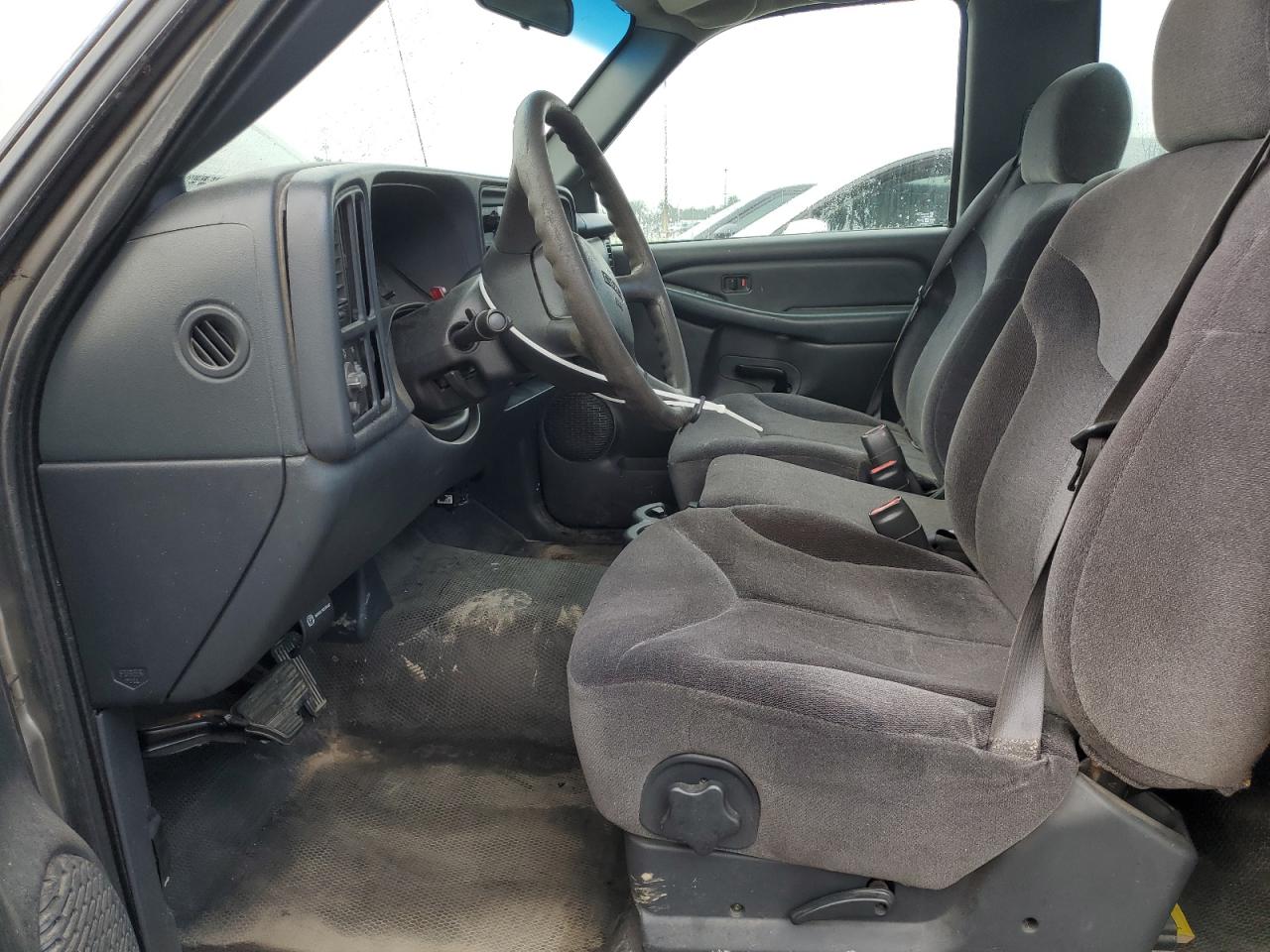 2002 GMC New Sierra C1500 VIN: 1GTEC14W22Z113612 Lot: 64998175
