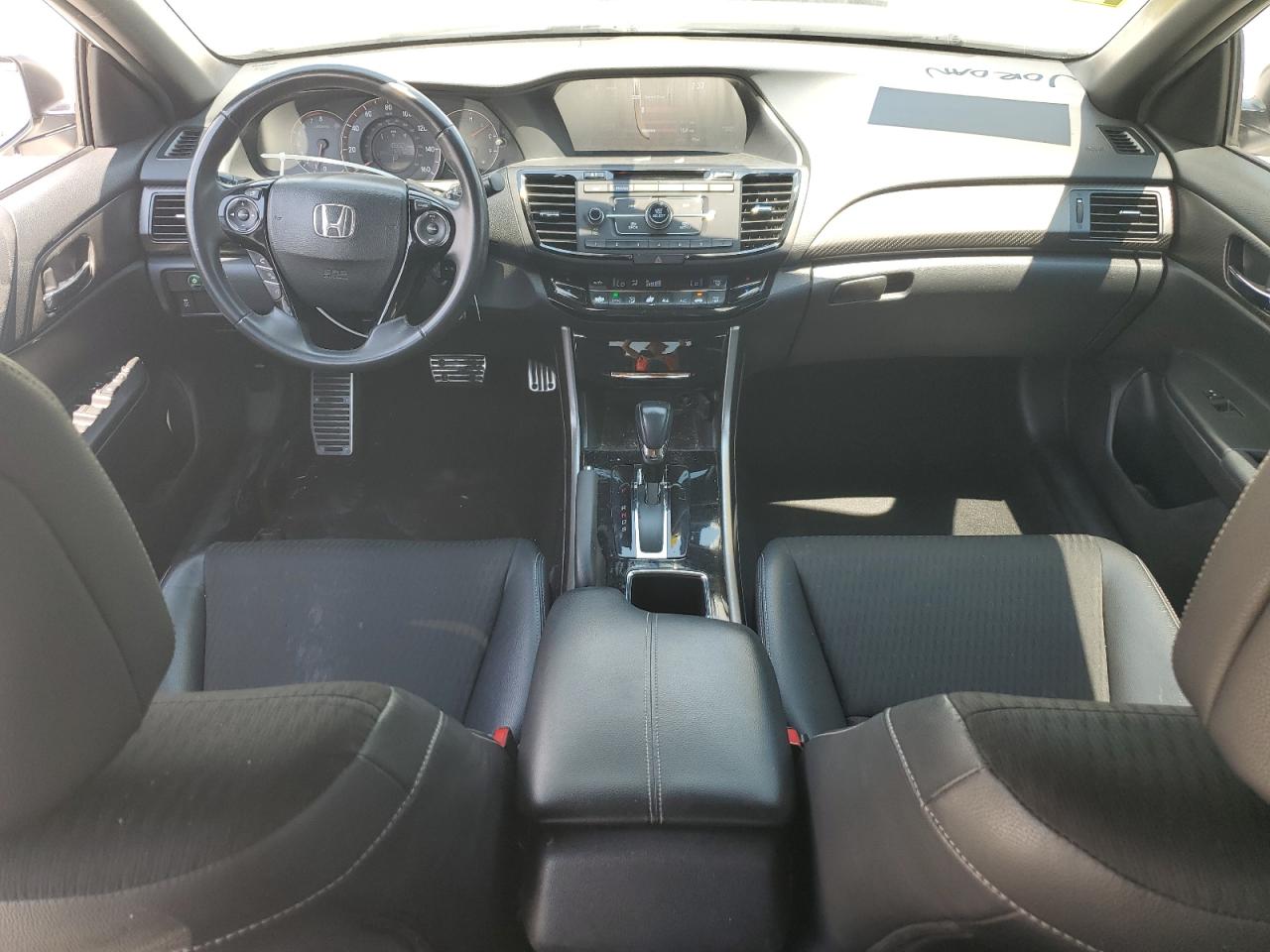 1HGCR2F51GA132384 HONDA ACCORD 2016