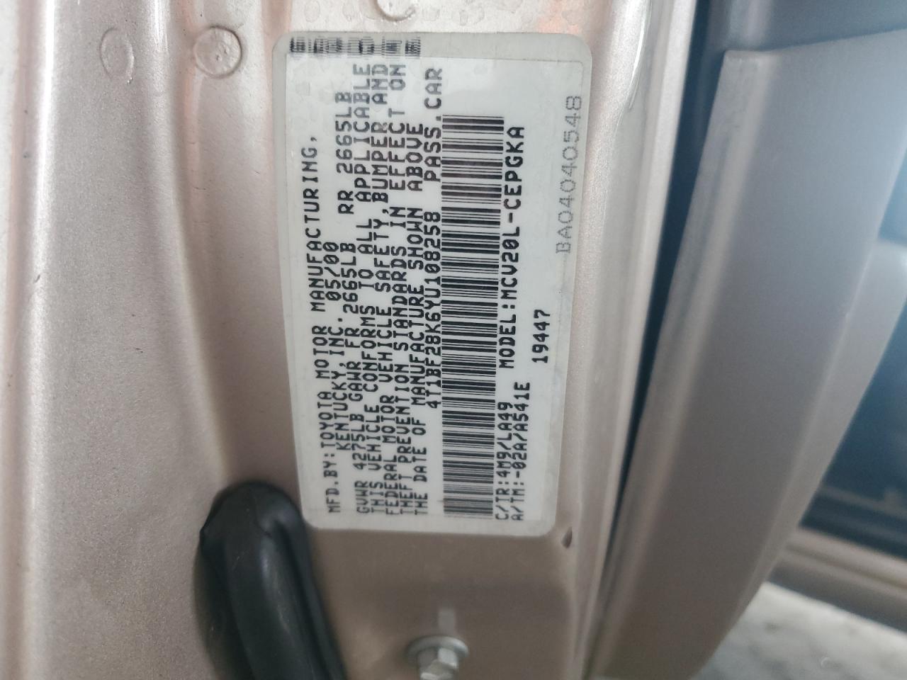2000 Toyota Camry Le VIN: 4T1BF28K6YU108258 Lot: 63584655
