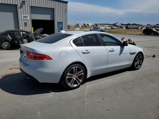  JAGUAR XE 2017 Белы