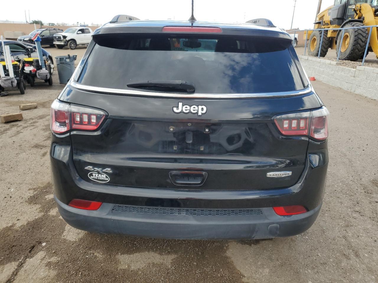 2018 Jeep Compass Latitude VIN: 3C4NJDBB8JT350022 Lot: 63752315