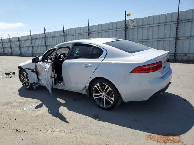 JAGUAR XE 2017 Белы