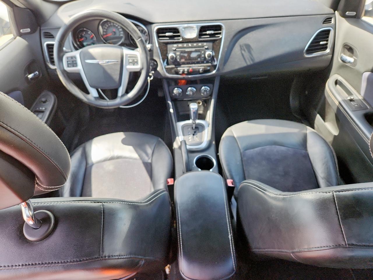 2013 Chrysler 200 Limited VIN: 1C3CCBCG4DN523513 Lot: 65389295