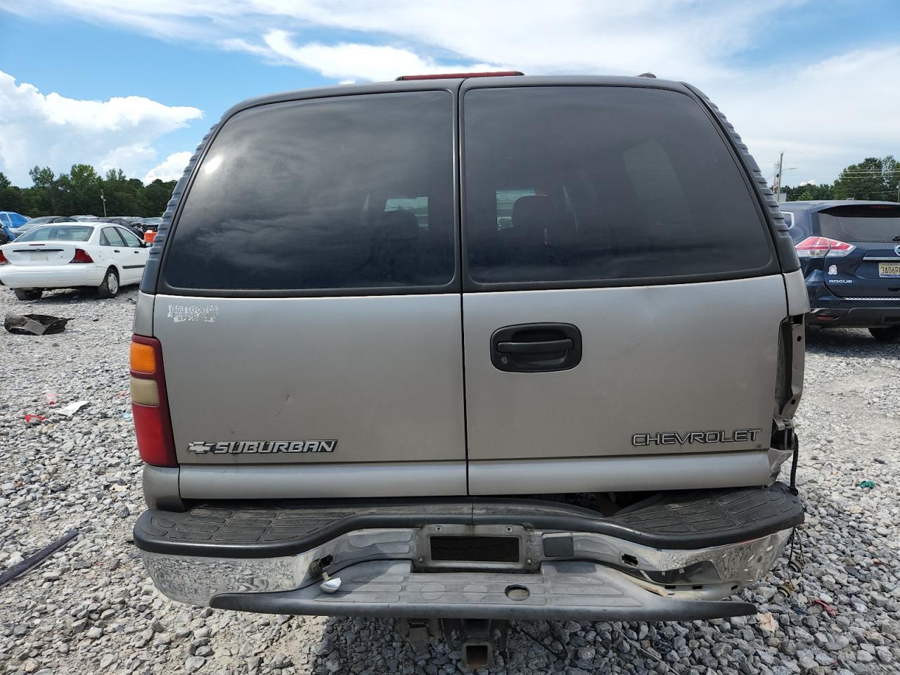2001 Chevrolet Suburban C1500 VIN: 3GNEC16T11G191307 Lot: 63451645