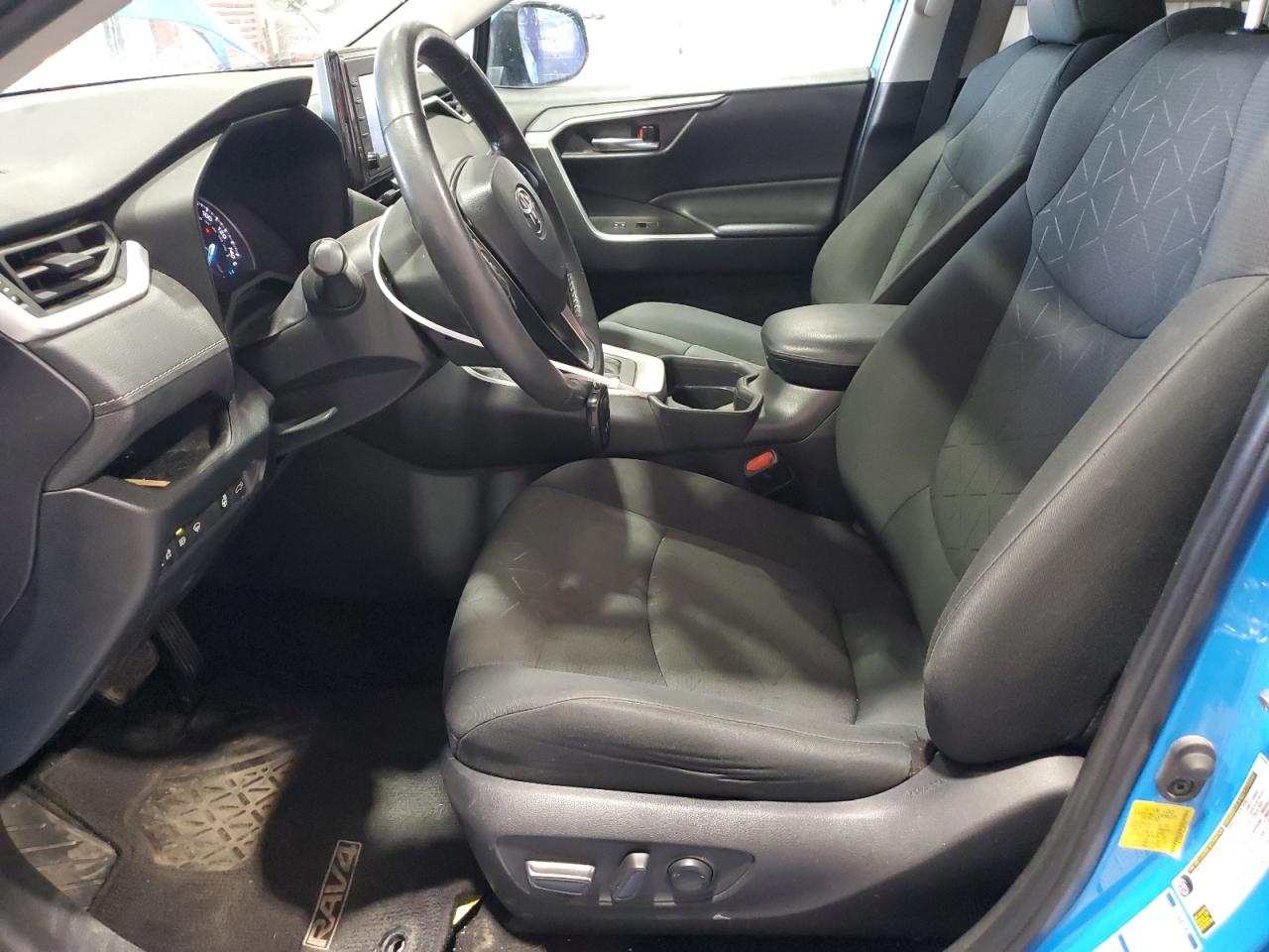 2020 Toyota Rav4 Xle VIN: 4T3RWRFV2LU007917 Lot: 63334475