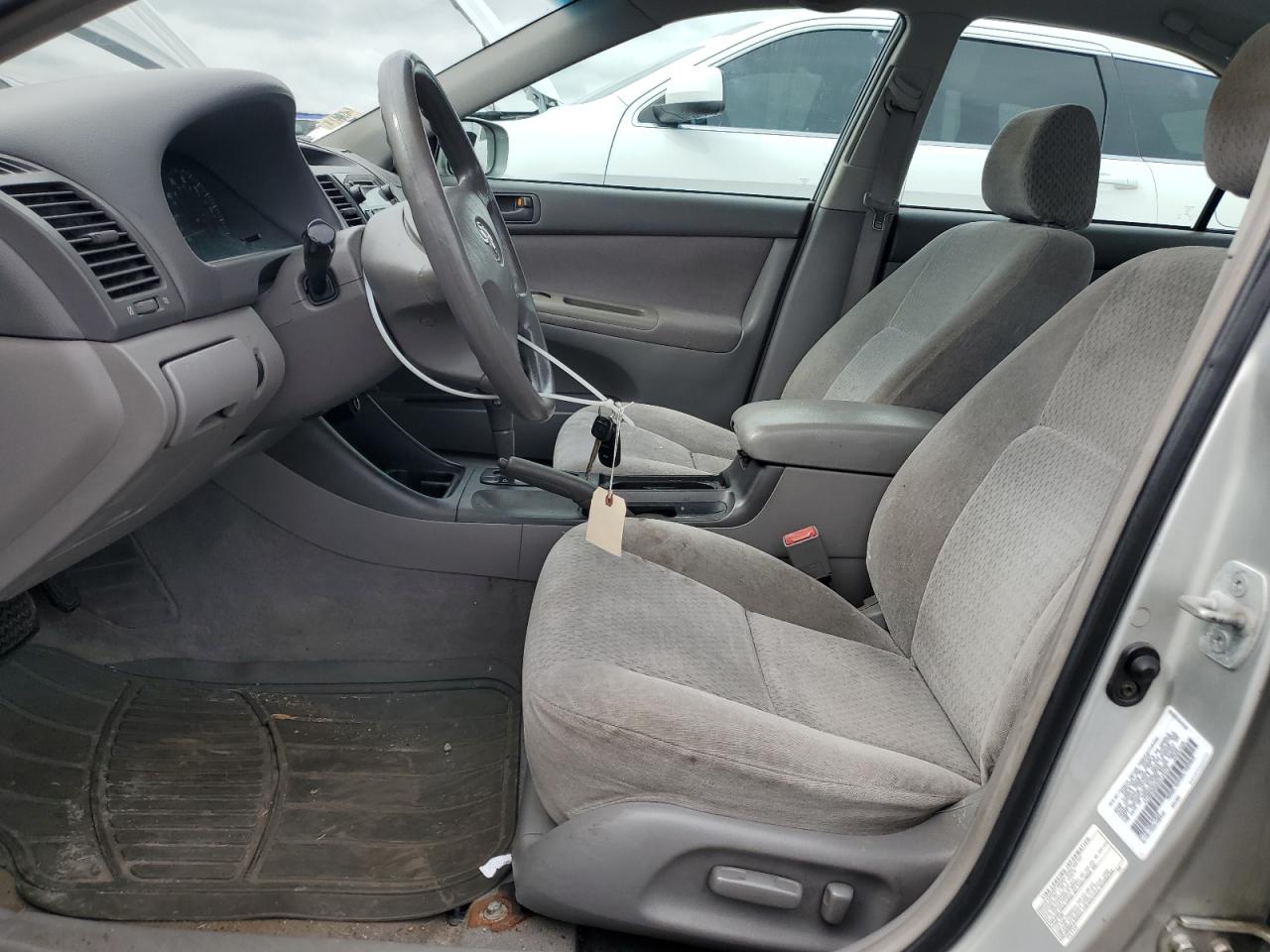 2003 Toyota Camry Le VIN: 4T1BE32K23U713176 Lot: 64332535