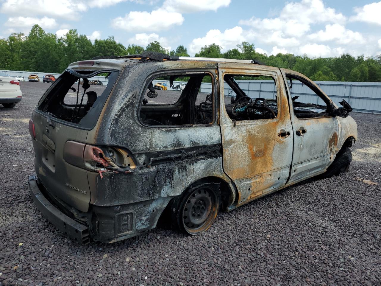 2001 Toyota Sienna Le VIN: 4T3ZF13C71U401074 Lot: 63490365