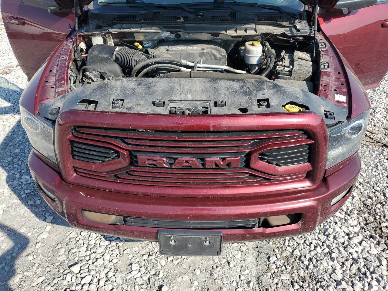 2018 Ram 2500 Laramie VIN: 3C6UR5FJ4JG349915 Lot: 63388125
