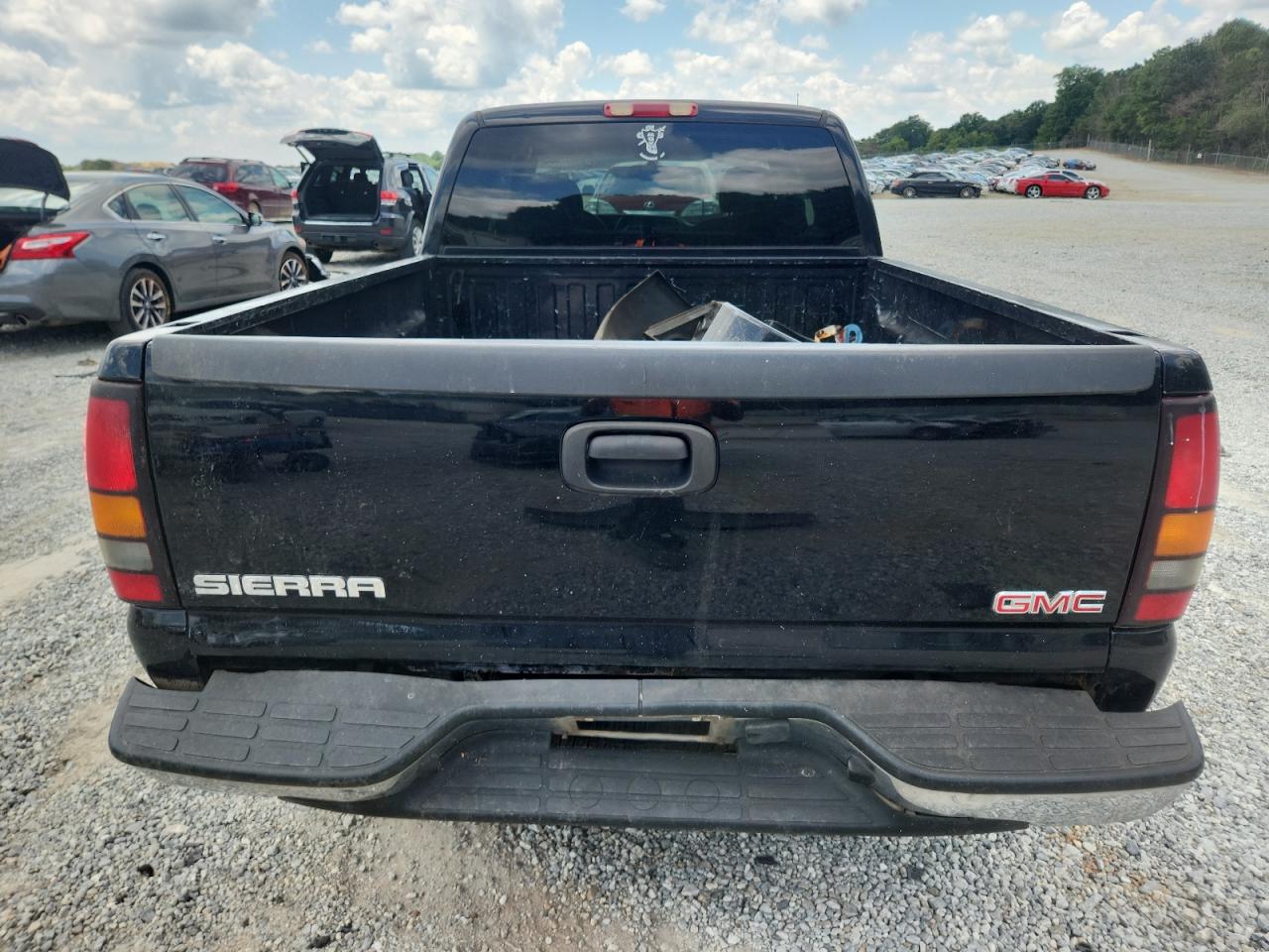 2004 GMC New Sierra C1500 VIN: 2GTEC19V741126562 Lot: 64492065