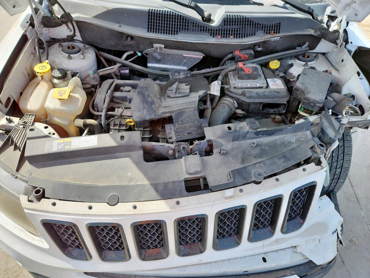 2014 Jeep Compass Sport VIN: 1C4NJCBA6ED772870 Lot: 64833295
