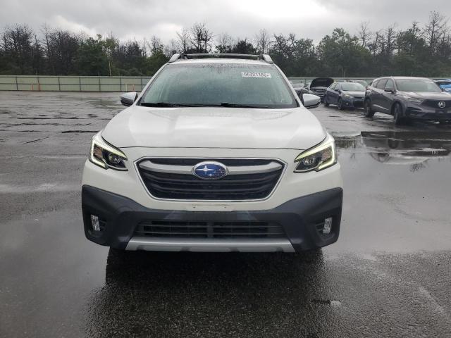  SUBARU OUTBACK 2021 Biały