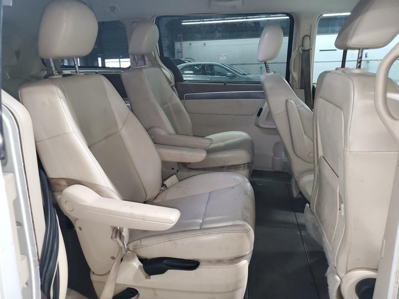 2010 Volkswagen Routan Se VIN: 2V4RW3D12AR159089 Lot: 65059085