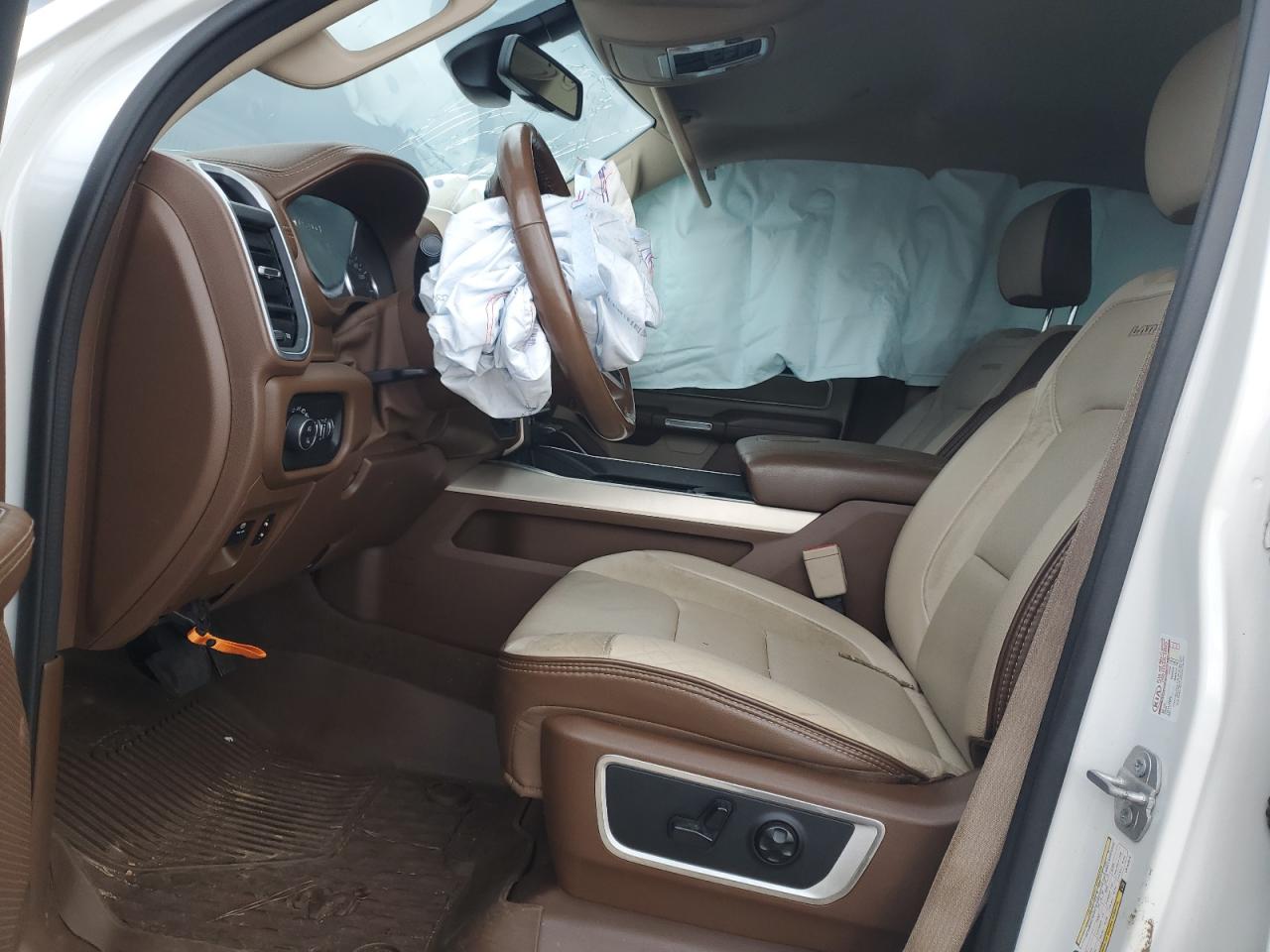 1c6rrejt2ln152914 1C6RREJT2LN152914 2020 Ram 1500 Laramie
