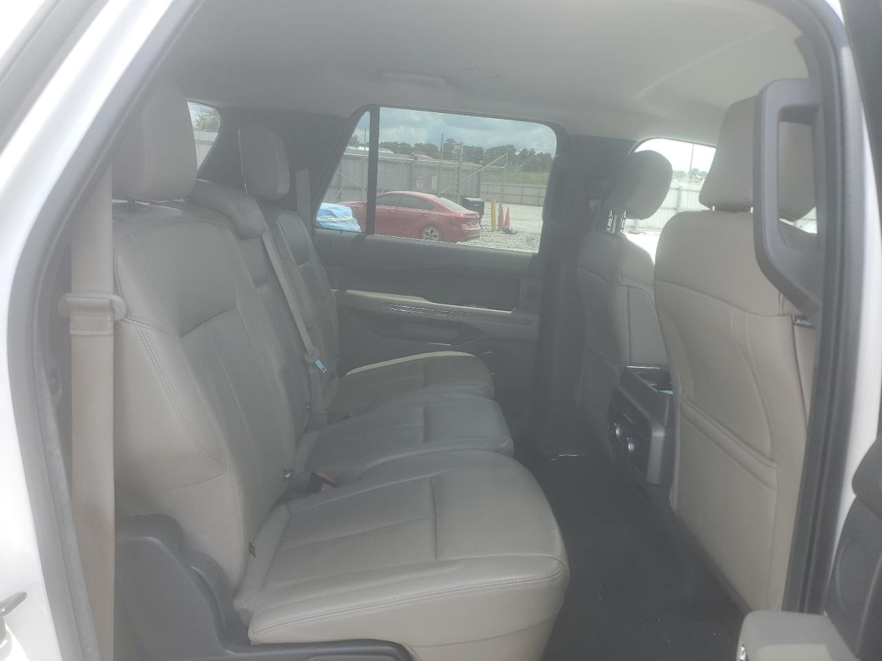 2018 Ford Expedition Max Xlt VIN: 1FMJK1HTXJEA06049 Lot: 65375615