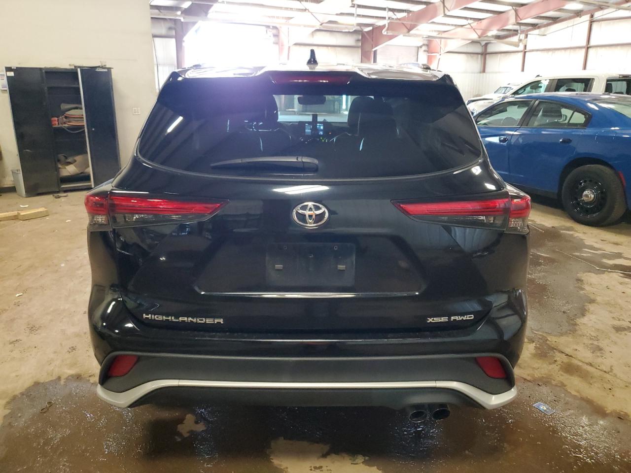 2022 Toyota Highlander Xse VIN: 5TDLZRBH0NS193572 Lot: 63292995
